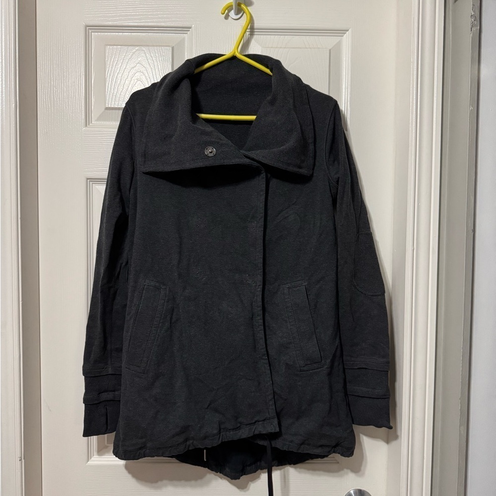 Lululemon gratitude wrap size 6 vguc
